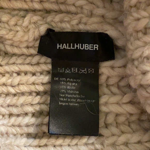 Elegant wool beanie - Picture 3 of 4